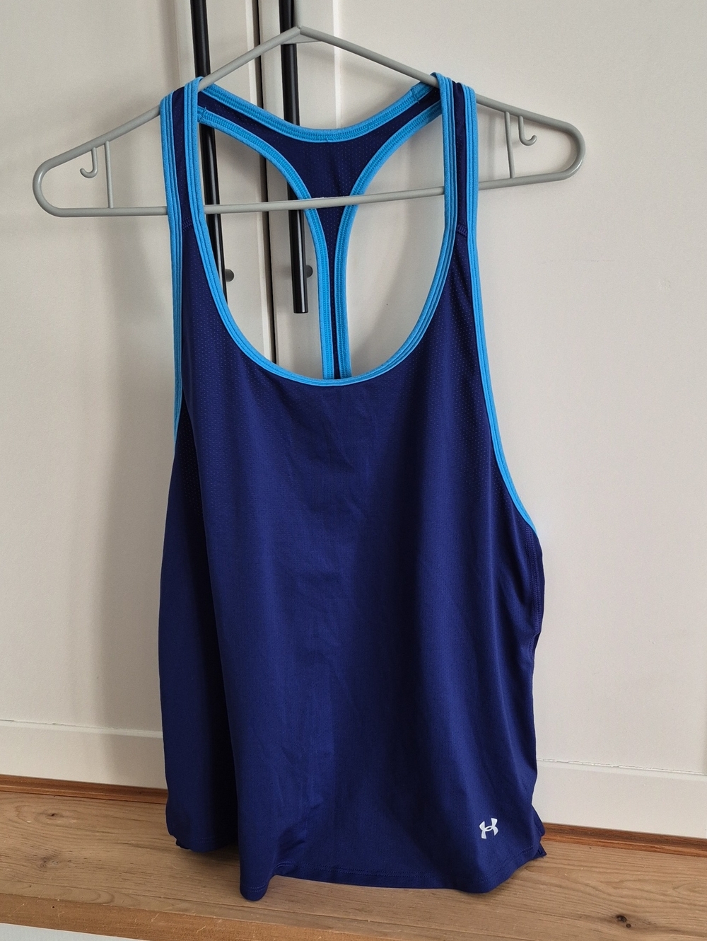 💙 NWOT Under Armour Navy Racerback Tank with Bright Teal Trim